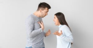 האם הנישואין שלכם מתפרקים? 5 הסימנים שאסור להתעלם מהם